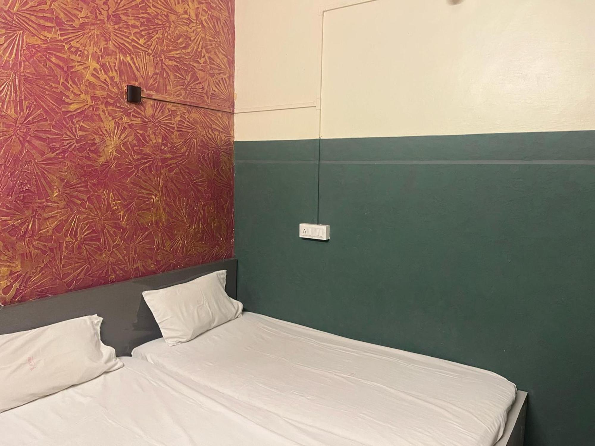 Kvm Tourist Home 팔라카드 외부 사진